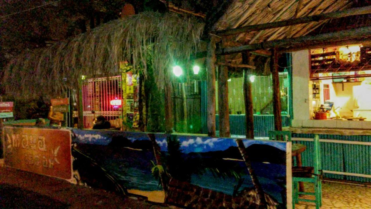 Maya Cha'An Guesthouse แคนคูน ภายนอก รูปภาพ