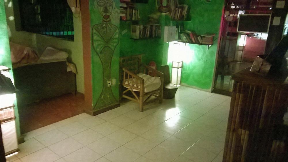 Maya Cha'An Guesthouse แคนคูน ภายนอก รูปภาพ