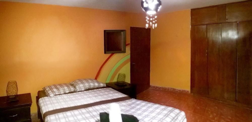 Maya Cha'An Guesthouse แคนคูน ภายนอก รูปภาพ